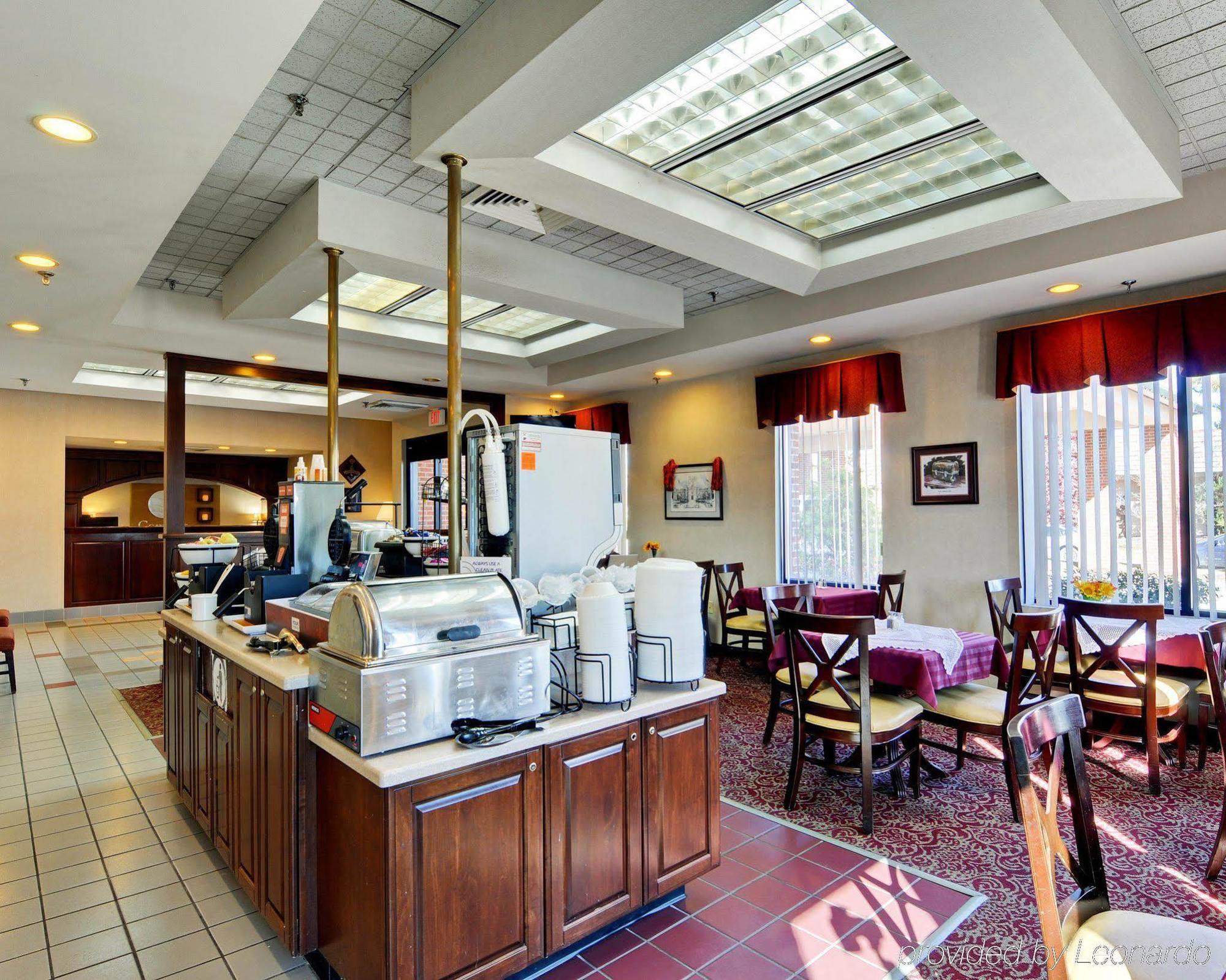 Comfort Inn Blacksburg University Area Bagian luar foto