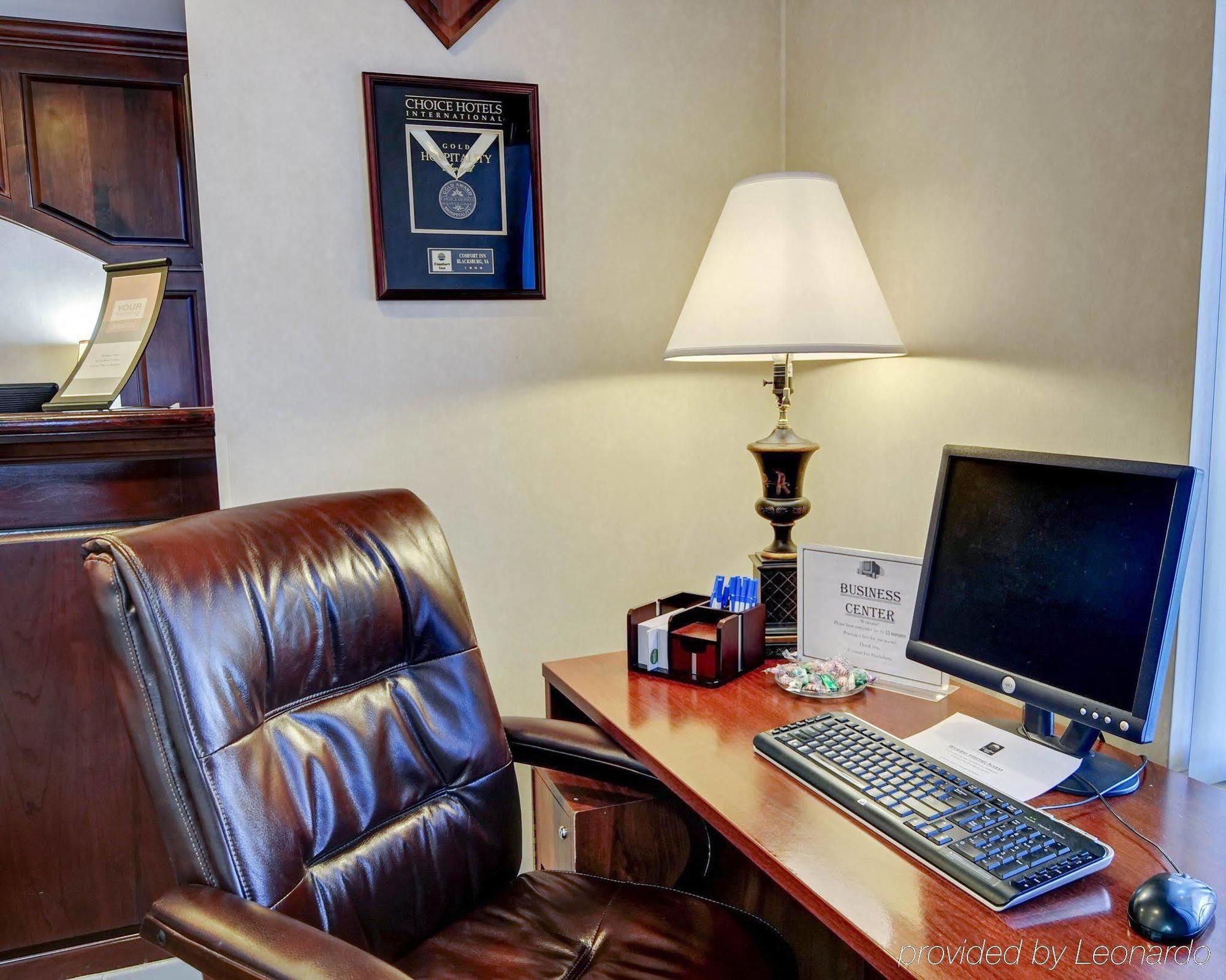 Comfort Inn Blacksburg University Area Bagian luar foto
